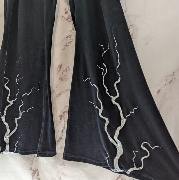 Dolls Kill X Monsters Pants Women 2X Black Flare Wide Leg Velour Bat Embroidered - Picture 5 of 13
